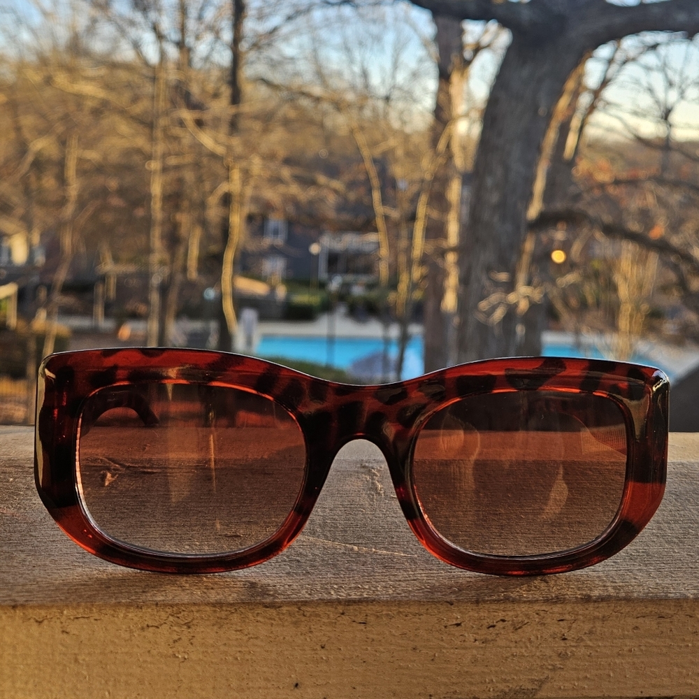 Vintage Tortoise Rectangular shaped Sunglasses